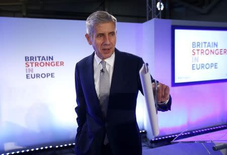 Stuart Rose, leader of the new "Britain Stronger in Europe" campaign leaves the stage after speaking at the campaign's launch in London, Britain October 12, 2015. REUTERS/Peter Nicholls