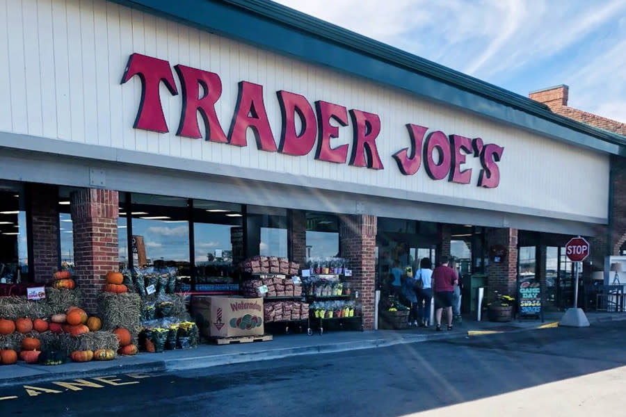 <b>Photo: Amy G./<a href="https://yelp.com/biz_photos/trader-joes-indianapolis?utm_campaign=b1dd1fe8-0842-42ab-a499-8a197acead7f%2C6a6e85e0-b113-492c-b645-ac19afa9abe8&utm_medium=81024472-a80c-4266-a0e5-a3bf8775daa7" rel="nofollow noopener" target="_blank" data-ylk="slk:Yelp;elm:context_link;itc:0;sec:content-canvas" class="link ">Yelp</a></b>