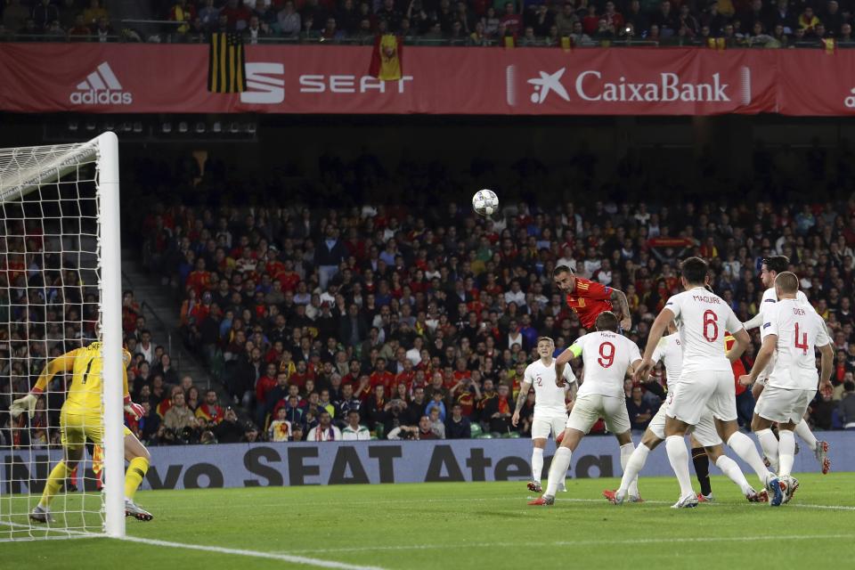 Spain's Paco Alcacer scores his side's first goal during the UEFA Nations League soccer match between Spain and England at Benito Villamarin stadium, in Seville, Spain, Monday, Oct. 15, 2018. (AP Photo/Miguel Morenatti)