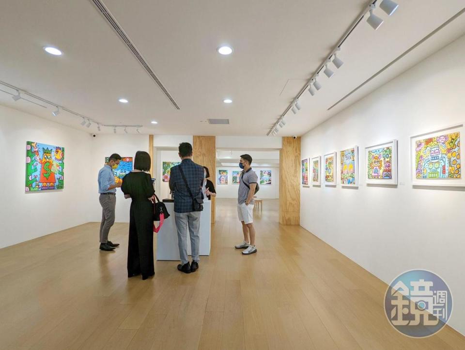 藝廊不定期展出國內外新銳藝術家作品。