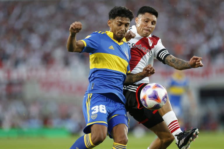 Medina y Enzo Pérez, dos de los más destacados jugadores de Boca y River, respectivamente