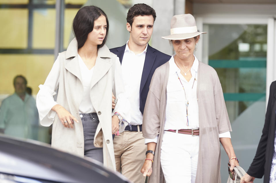 POZUELO DE ALARCON, SPAIN - AUGUST 27: Queen Sofia of Spain, Juan Froilan de Marichalar and Victoria Federica de Marichalar is seen leaving Quiron Hospital after visit King Juan Carlos on August 27, 2019 in Pozuelo de Alarcon, Spain. (Photo by Borja B. Hojas/Getty Images)