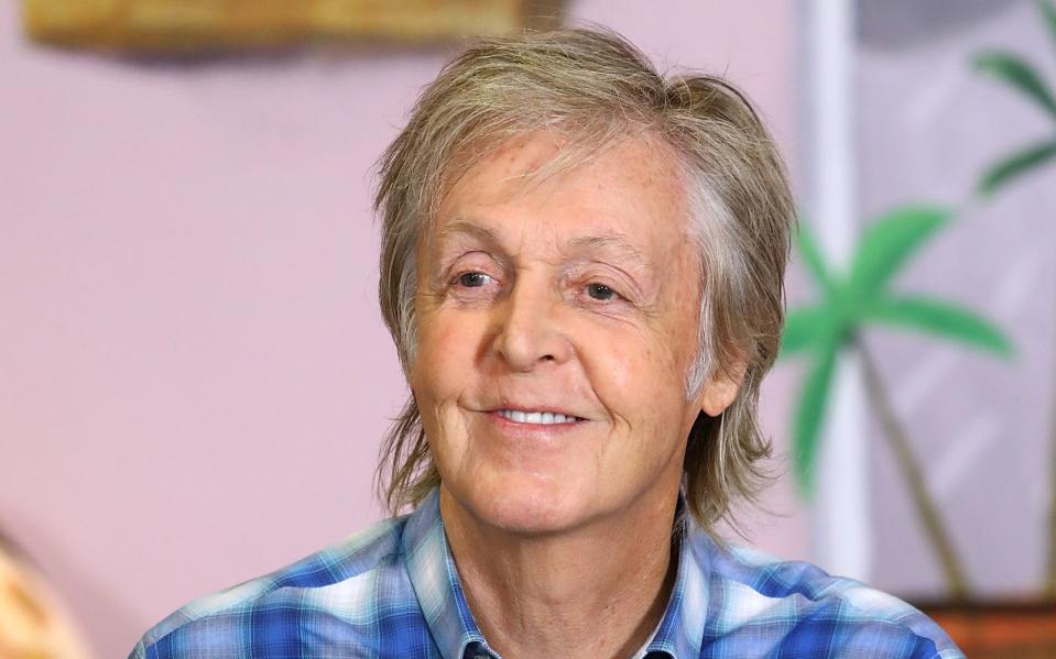 Schon lange wird Paul McCartney nach einer Autobiografie gefragt. Nun veröffentlicht der Ex-Beatle ein zweiteiliges Werk voller Songtexte, das von seinem Leben und seiner Karriere erzählt. (Bild: 2019 Getty Images/Tim P. Whitby)