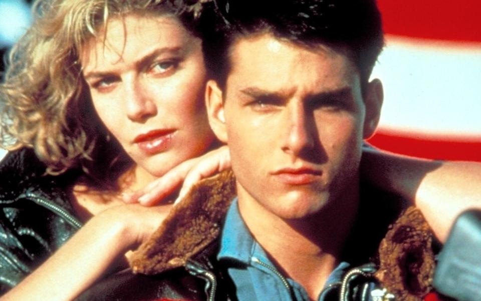 "Top Gun" (1986) gilt bis heute als einer der besten Fliegerfilme aller Zeiten, der Actionfilm katapultierte zudem den damals 24-jährigen Tom Cruise in die Liga der größten Hollywood-Stars. Auch für zahlreiche seiner Co-Darsteller bedeutete das Flieger-Drama den Durchbruch. Wer im Sequel "Top Gun: Maverick" (Kinostart: 26. Mai) zurückkehrt und was die anderen Stars heute machen, zeigt die Galerie ... (Bild: Larry Busacca/Getty Images)