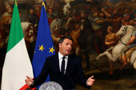 REFILE - CORRECTING BYLINE Italian Prime Minister Matteo Renzi speaks during a media conference after a referendum on constitutional reform at Chigi palace in Rome, Italy, December 5, 2016. REUTERS/Alessandro Bianchi