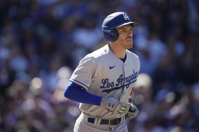 Dodgers notes: Freddie Freeman debut, Chris Taylor starts at 2B - True Blue  LA