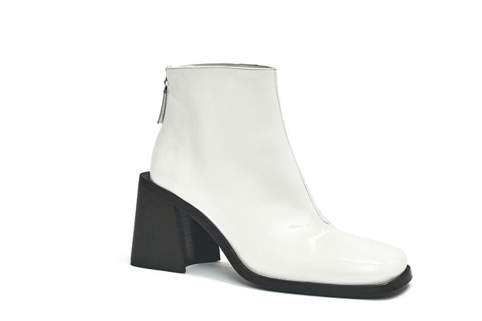 justine clenquet, fall winter 20 collection, white boots