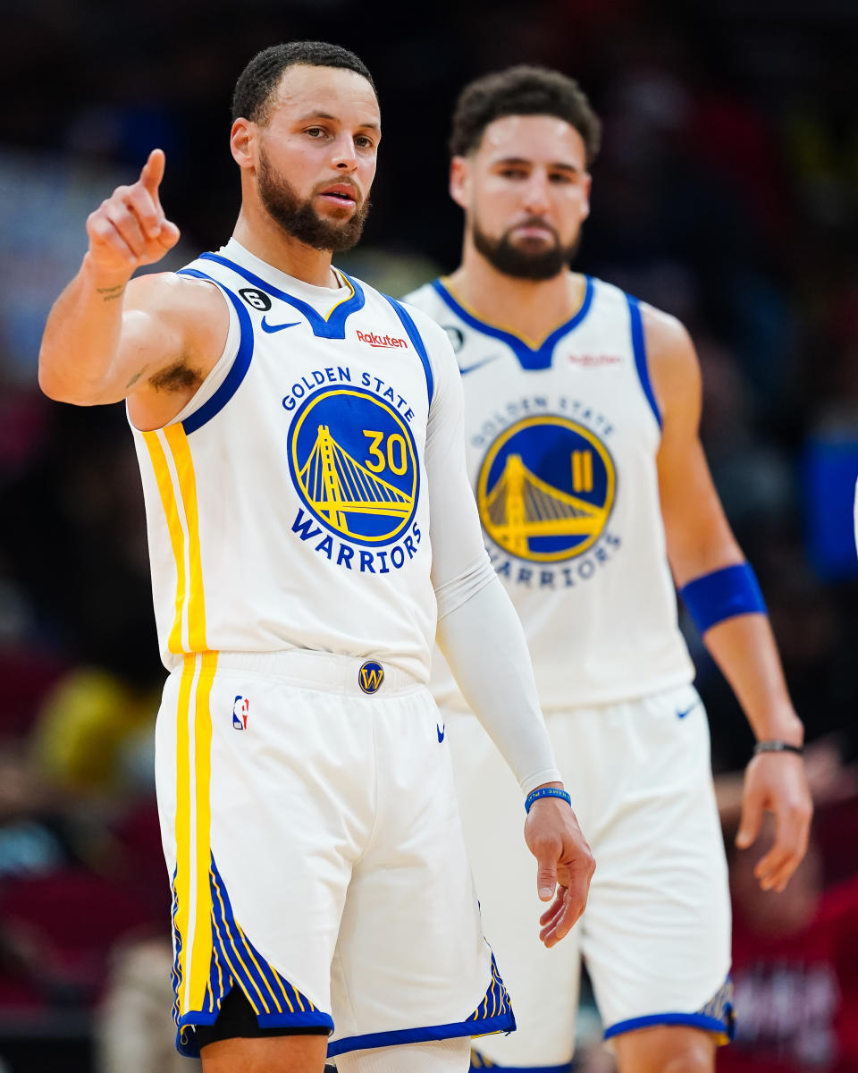 浪花兄弟Klay Thompson及Stephen Curry聯手轟下59分，幫助勇士終止客場11連敗。 (Photo by Alex Bierens de Haan/Getty Images)