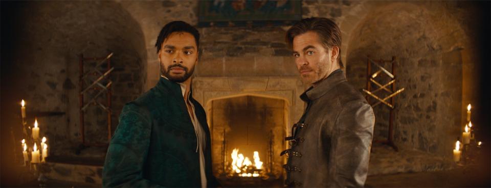 Rege-Jean Page and Chris Pine in Dungeons & Dragons: Honor Among Thieves