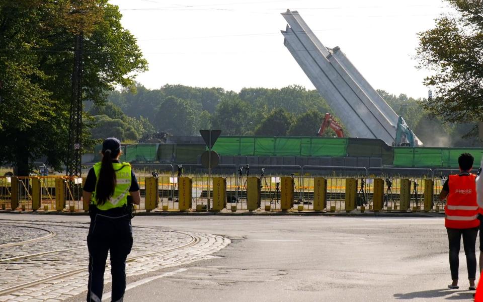 The last part of the 'Monument to the Liberators of Soviet Latvia and Riga from the German Fascist Invaders' (unofficially known simply as the Victory Monument) so called obelisk or pillar (C) is dismantled in Riga, Latvia - EPA