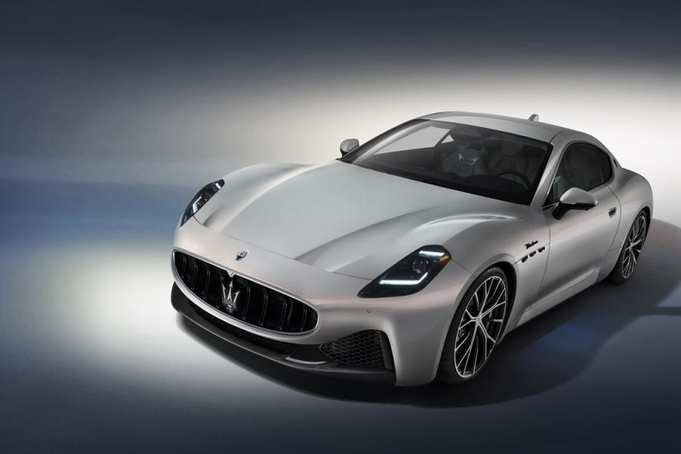 20100-MaseratiGranTurismoModena.jpg