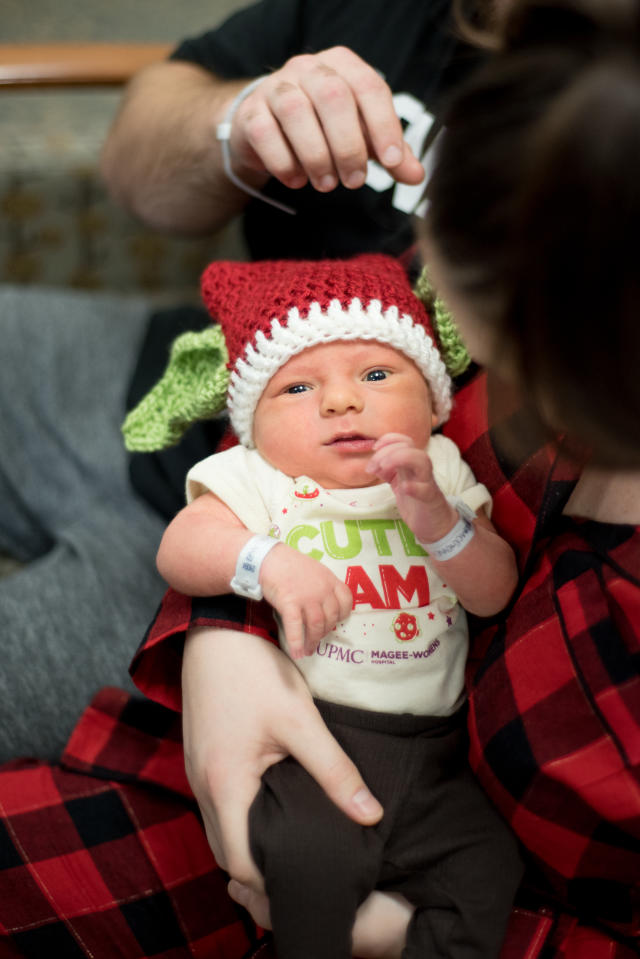 Pittsburgh Hospital Dresses up Newborns in Baby Yoda Hats