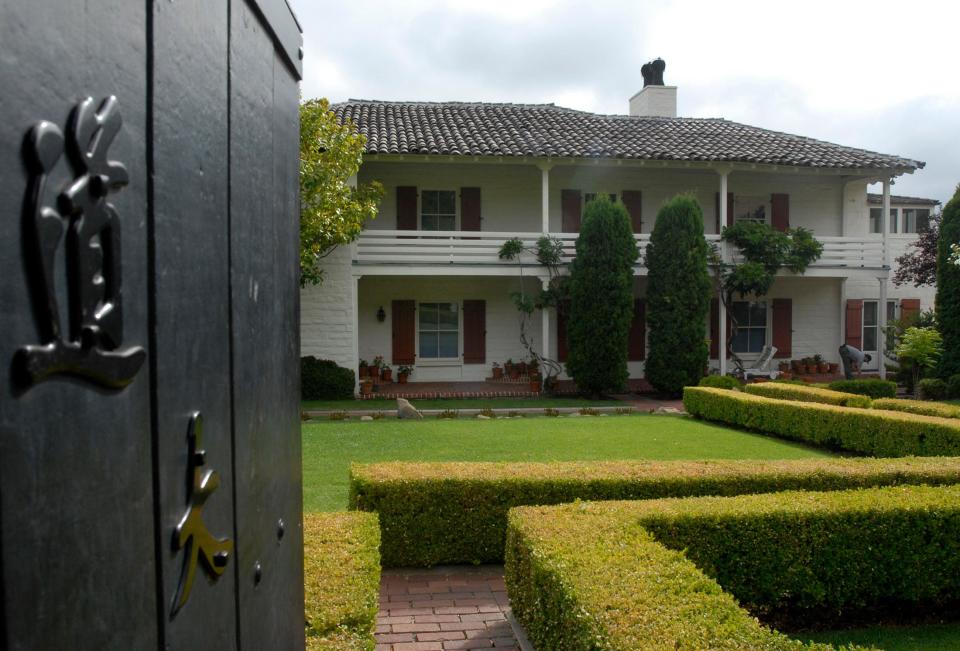 18 Famous Authors’ Houses Worth Seeing