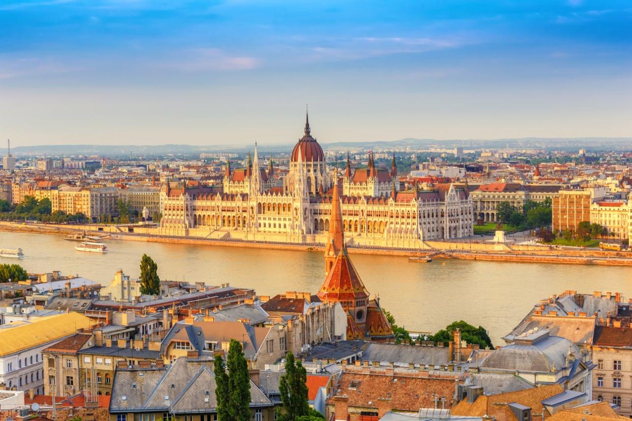 A recently launched train route is making travel between Budapest and Vienna ultra affordable (Getty Images/iStockphoto)