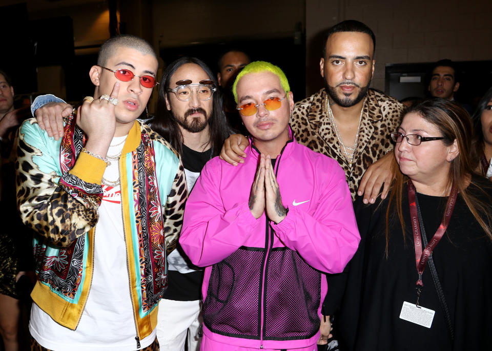 <p>J Balvin se pintó el pelo de amarillo, defendiendo el derecho de cada quien a ser como quiera ser/Getty Images/Instagram </p>