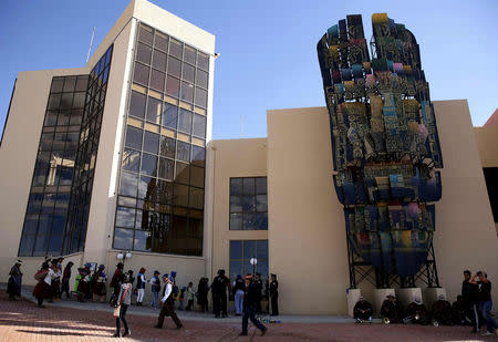 People line up to visit the Orinoca Museum in Orinoca, Bolivia February 2, 2017. REUTERS/David Mercado