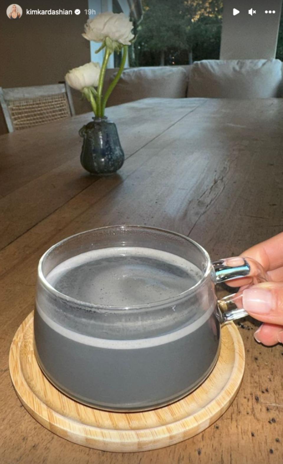 An Instagram Story post of charcoal tea by Kim Kardashian. (Instagram/@KimKardashian)