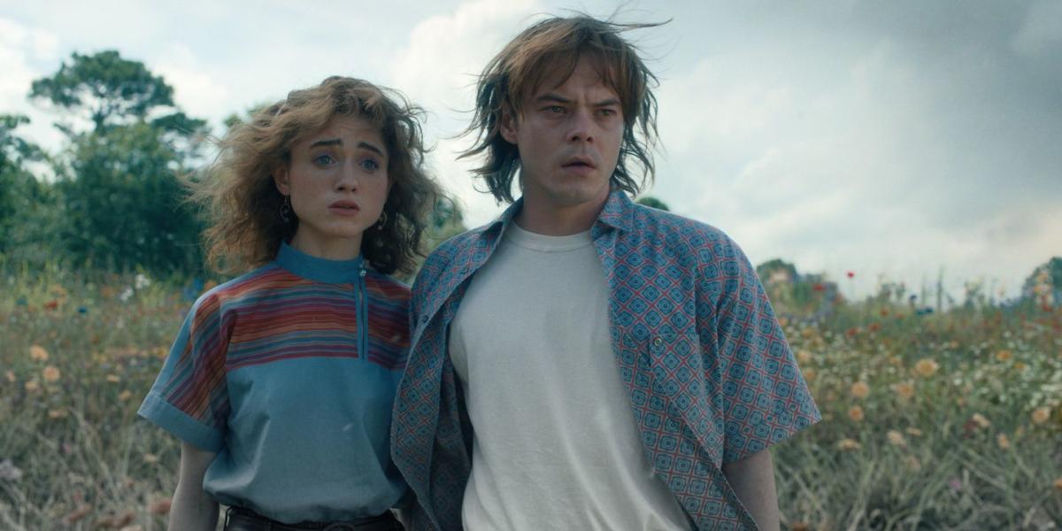 Barb Being Dead In 'Stranger Things' Season 2 Will Be Traumatic For  Nancy, Says Star Natalia Dyer