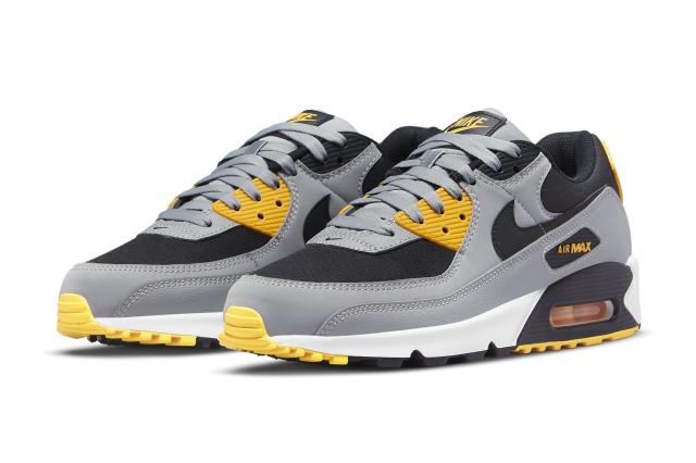 Nike Dresses the Air Max 90 in Are Reminiscent Batman