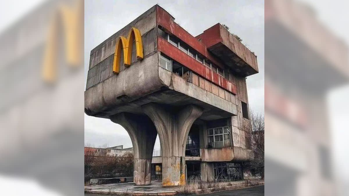 A photo purportedly showed an abandoned McDonald