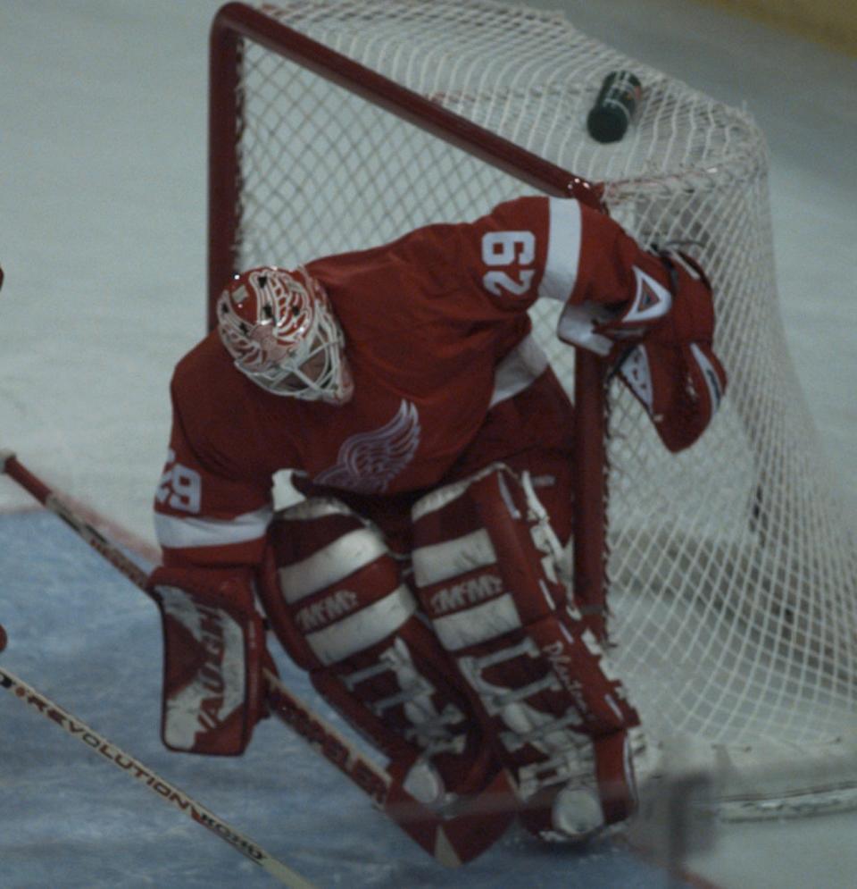 Detroit Red Wings goalie Mike Vernon defends the net against the Colorado Avalanche in Game 1 of the Western Conference finals in Denver, May 15, 1997.