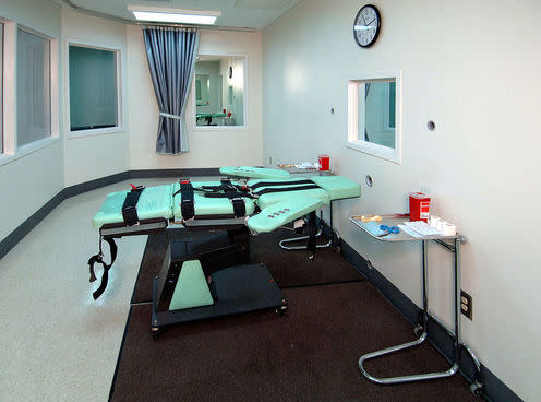 <span class="caption">San Quinten State Prison lethal injection room</span> <span class="attribution"><a class="link " href="http://www.flickr.com/photos/37381942@N04/4905111750/in/set-72157624628981539/" rel="nofollow noopener" target="_blank" data-ylk="slk:Wikimedia Commons;elm:context_link;itc:0;sec:content-canvas">Wikimedia Commons</a></span>