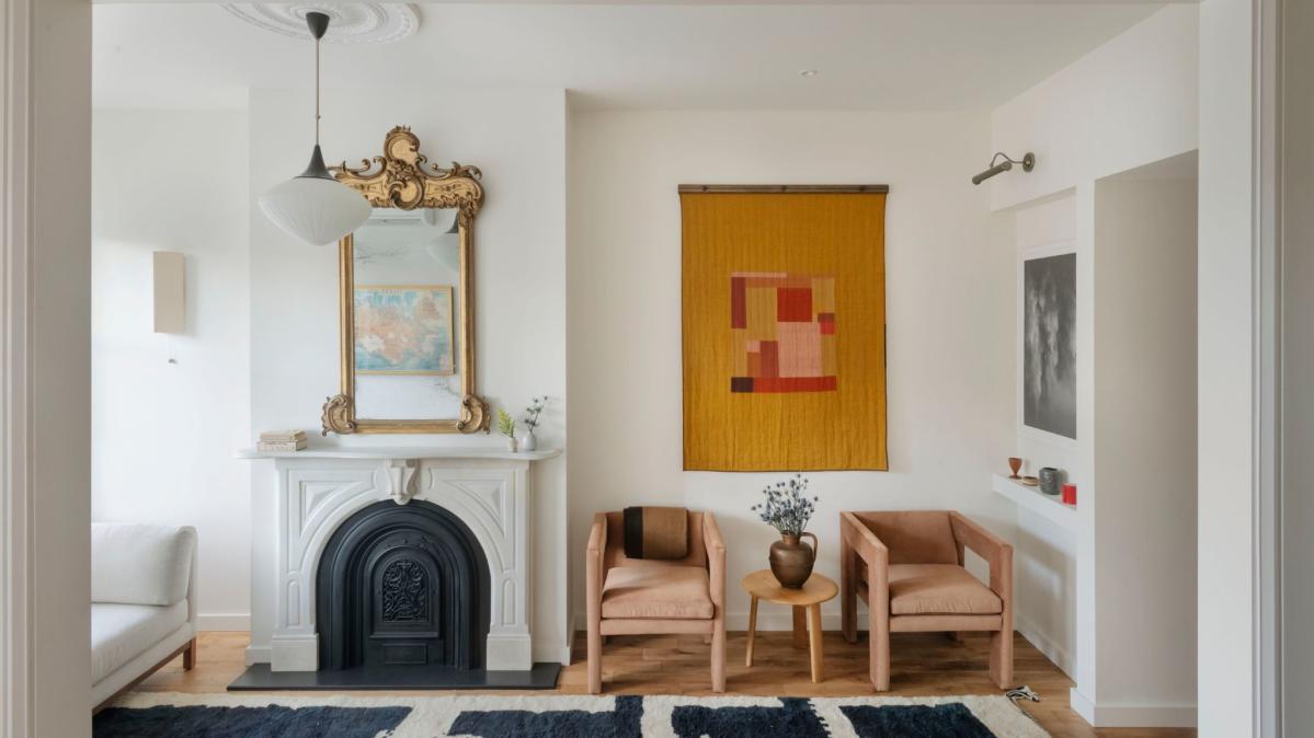 This Williamsburg Townhouse Masters The Transitional Trend With A   148995e1a54f09997b58782e684182b0