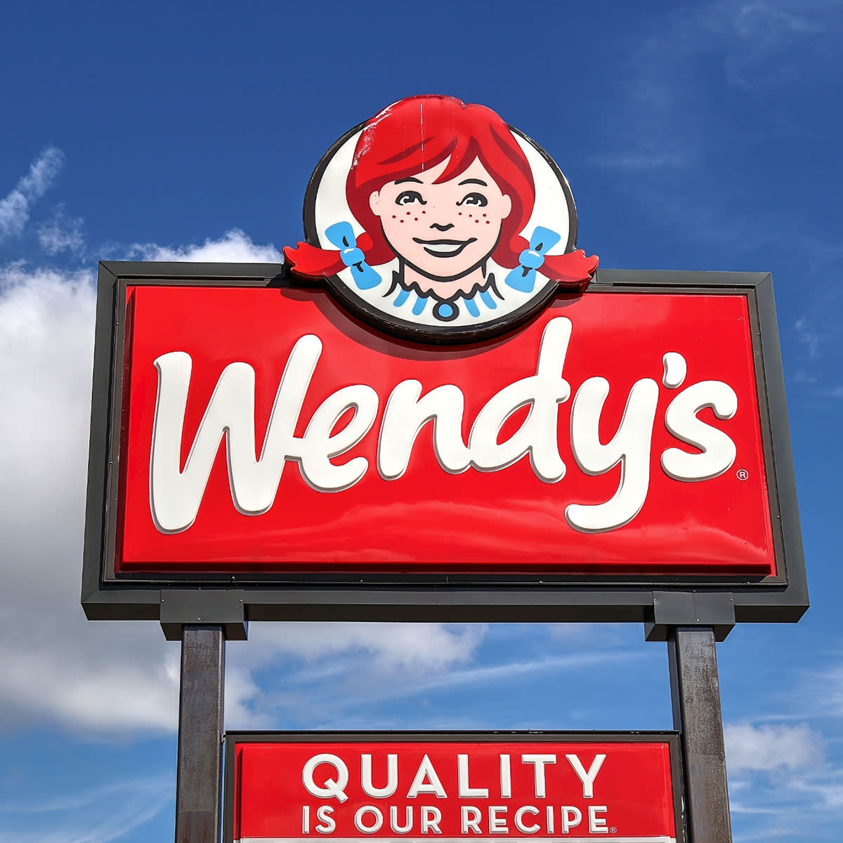 Wendy's exterior signage