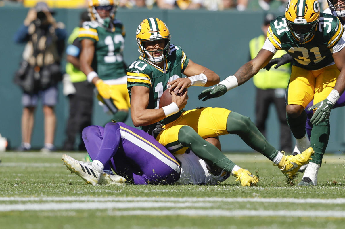 The Packers’ recovery fails with the return of Jordan Love as Sam Darnold leads the Vikings 4-0