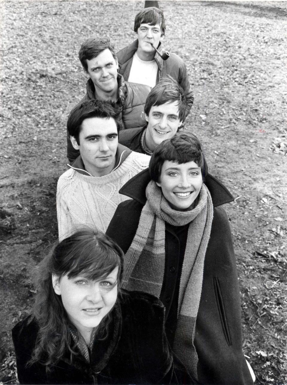 Stephen Fry, Hugh Laurie, Paul Shearer, Tony Slattery, Emma Thompson and Penny Dwye (BBC)