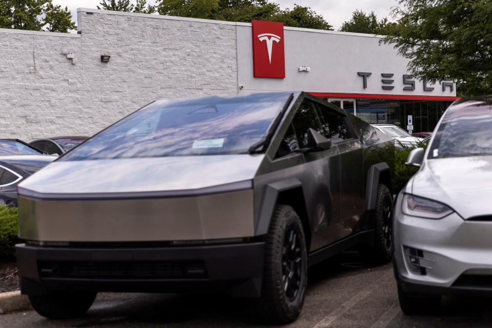 A Tesla Cybertruck is parked at a local Tesla dealer in Paramus, New Jersey, US, July 23, 2024. REUTERS/Eduardo Munoz