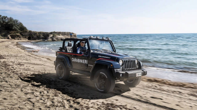 Italian Police prepped for beach patrol with new Jeep Wrangler