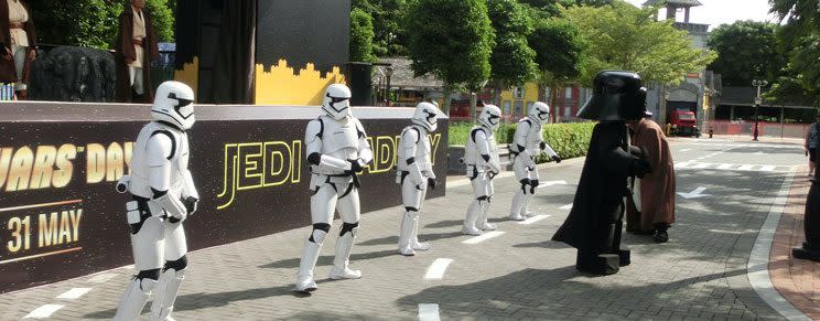 An outdoor Star Wars performance with the Jedi Knights.