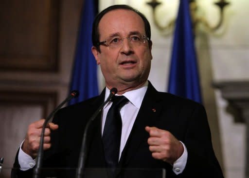 El crecimiento es la clave para superar la crisis en la zona euro, aseguró este martes el presidente francés, François Hollande, durante una visita a Grecia. (Pool/AFP | Thanassis Stavrakis)