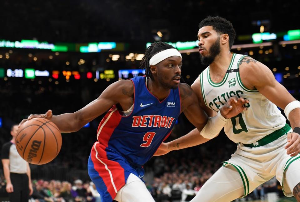 Jerami Grant defended by Jayson Tatum