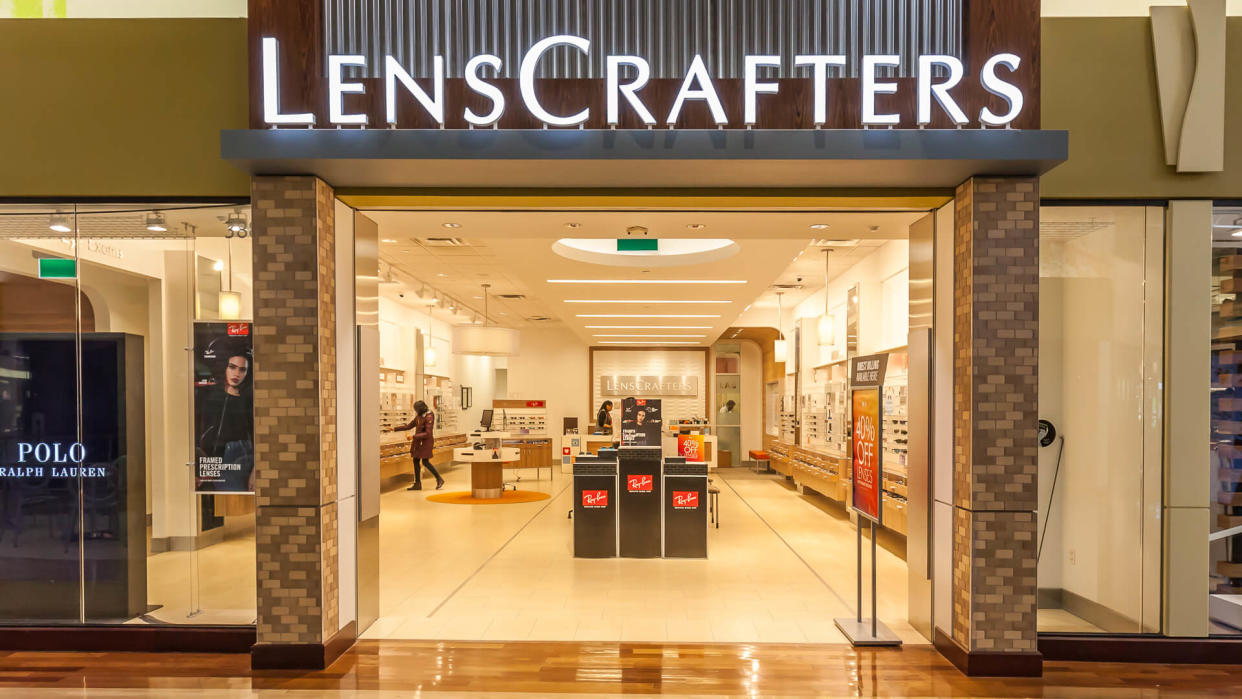 Lenscrafters store