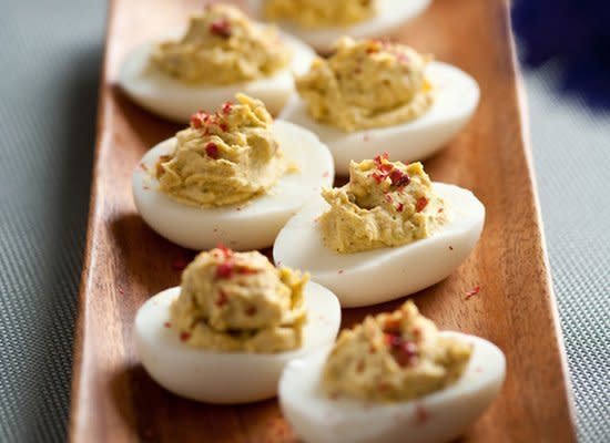<strong>Get the <a href="http://www.foodnetwork.com/recipes/alton-brown/4-pepper-deviled-eggs-recipe/index.html">4-Pepper Deviled Eggs recipe from FoodNetwork.com</a></strong>