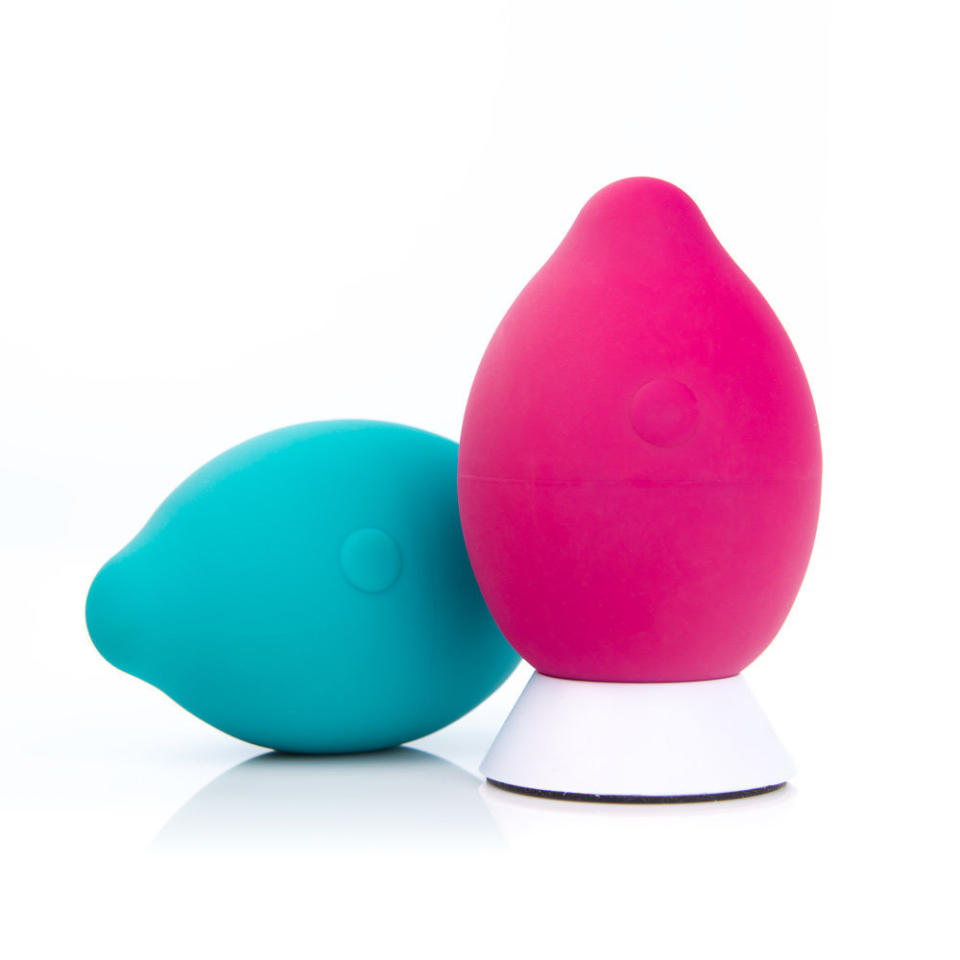 "The <a href="https://www.minnalife.com/products/limon" target="_blank">Minna Life Limon</a> is hands-down my favorite vibrator ever. It has a unique squeezable technology, which means that the harder you squeeze, the more intense the vibrations get. It's incredibly intuitive and easy to use." --&nbsp;<i><a href="http://www.vmtherapy.com/" target="_blank">Vanessa Marin</a>,&nbsp;sex therapist and online sex therapy course creator</i>