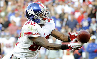 Mario Manningham is unable to pull in the pass from Eli Manning against San Francisco