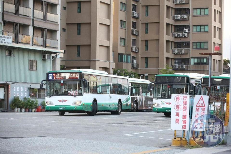 緊鄰捷運蘆洲站的三重客運蘆一、蘆二站土地處分案，是李家老大與老三爭執的導火線之一。