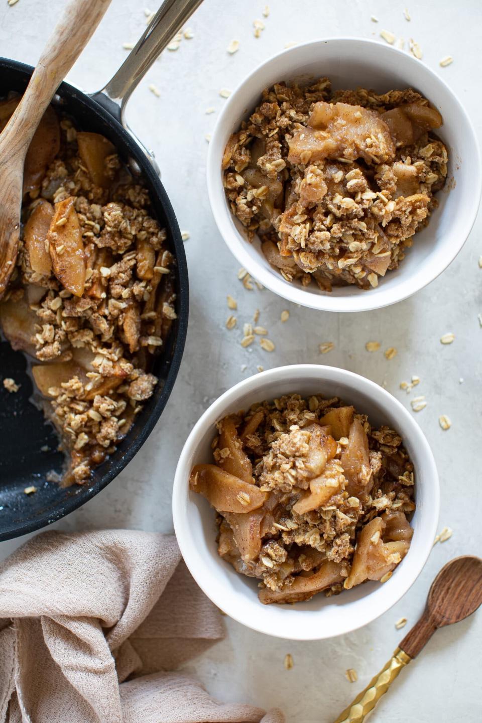 <a href="https://www.orchidsandsweettea.com/homemade-gluten-free-apple-crisp/" target="_blank" rel="noopener noreferrer"><strong>Homemade Gluten-Free Apple Crisp from Orchids + Sweet Tea</strong></a>