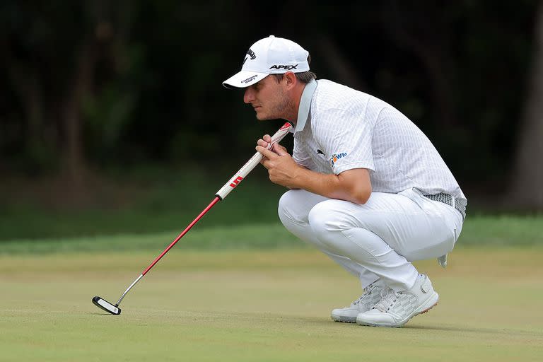 Emiliano Grillo, vencedor en el Charles Schwab Challenge en el Colonial Country Club, Fort Worth, Texas.
