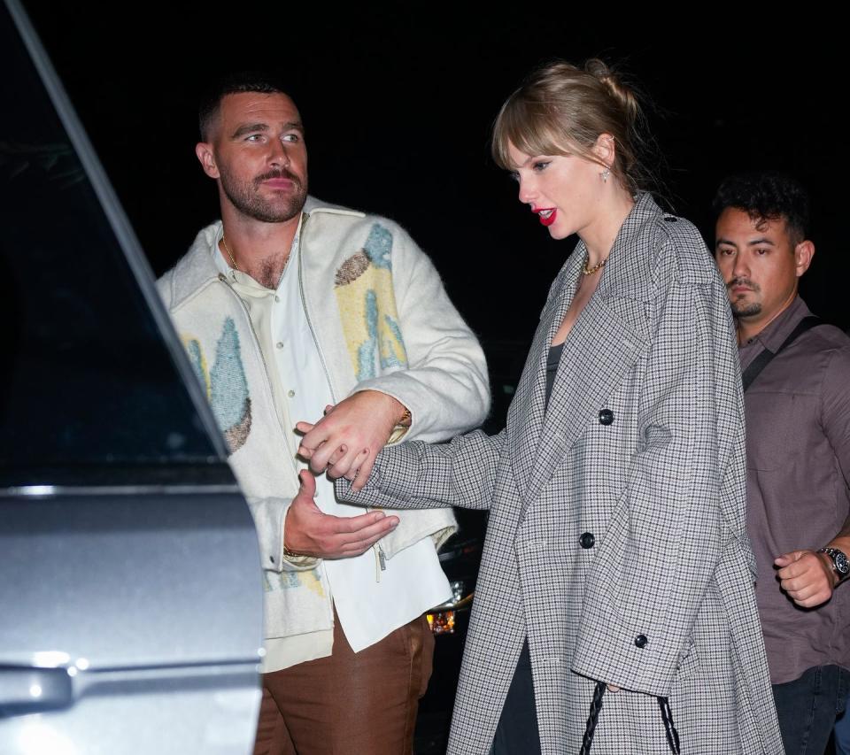 taylor swift and boyfriend travis kelce's relationship