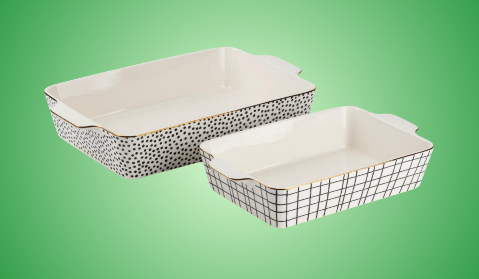 the black and white 2-piece bakeware set