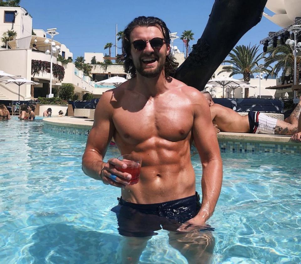 A photo of Love Island star Eoghan Murphy shirtless in the pool.