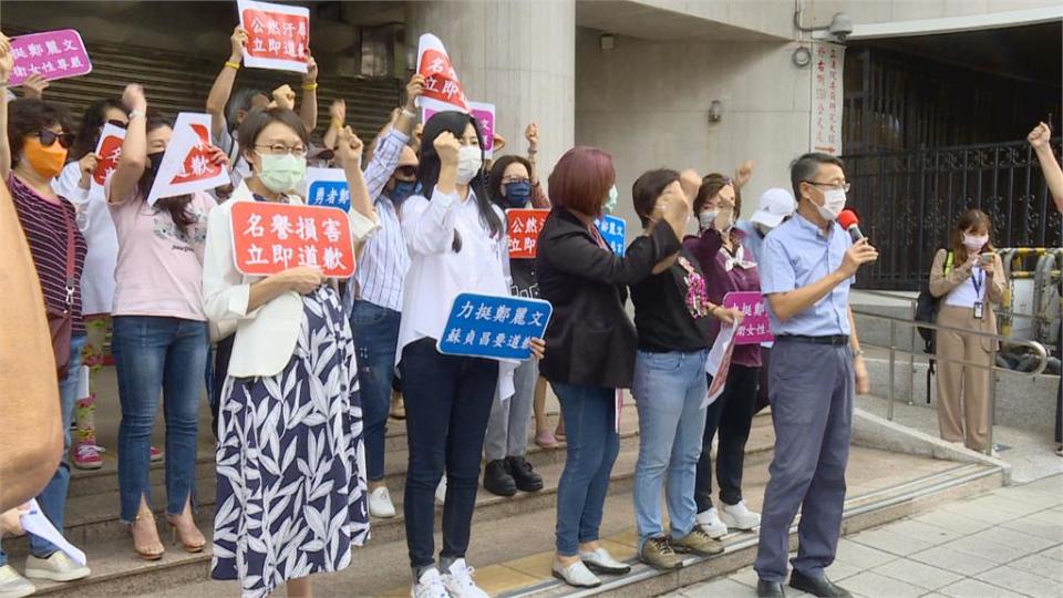 「袂見笑」風波引戰！保蘇揆週五能上台　綠委徹夜輪班守議場大門