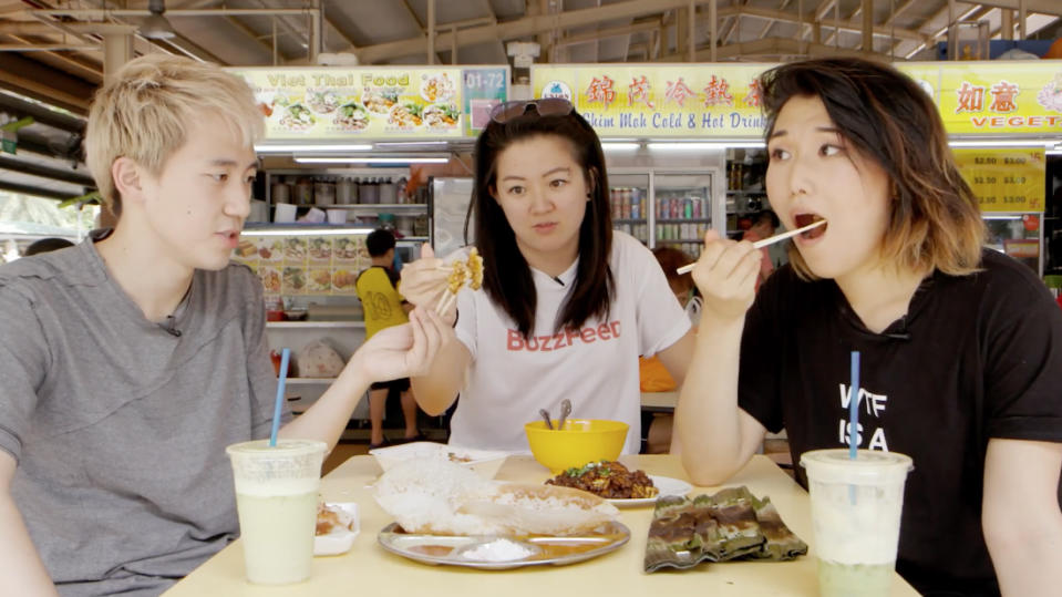 Buzzfeed heads to Ghim Moh Market & Food Centre for breakfast in Singapore (Photo: Facebook Video Screengrab)