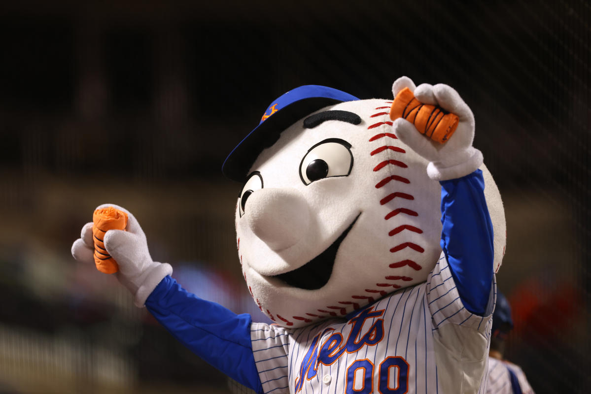 Mets, Yankees Among World Series Favorites After Huge Free Agent Spending  Sprees