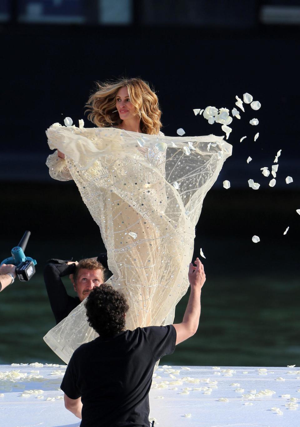 Julia Roberts shooting a new advertising on the river Seine in Paris