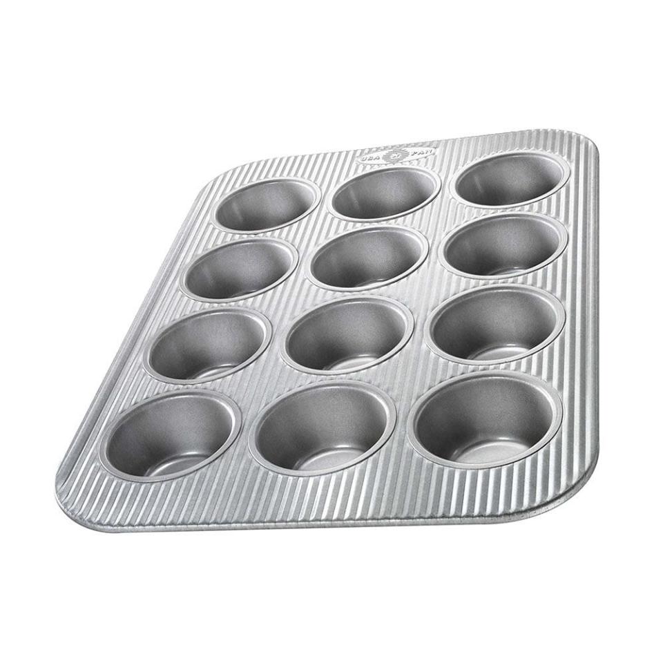 5) USA Pan Bakeware Aluminized Steel Cupcake and Muffin Pan